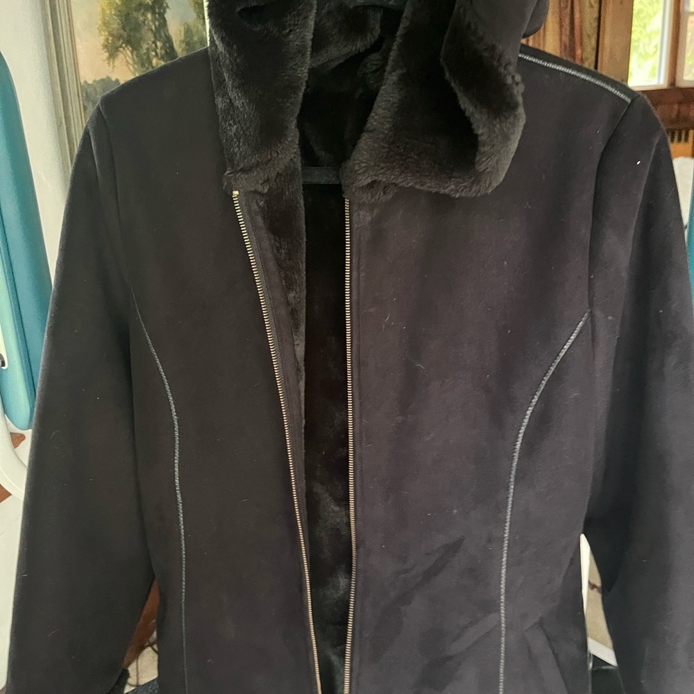 Elegant Black Hooded Coat with Faux Fur